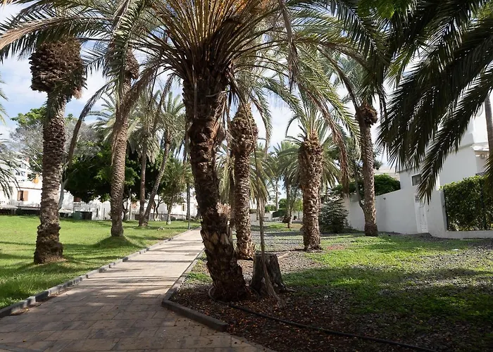 Apartamento Detached 3-story Home, Seafront And Playa de las Américas