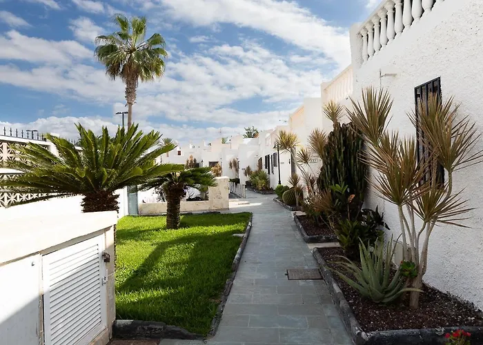 Detached 3-story Home, Seafront And Playa de las Américas