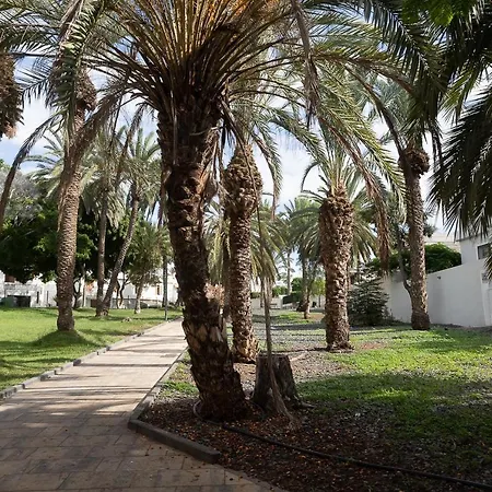 Apartment Detached 3-Story Home, Seafront And Central Playa de las Americas (Tenerife)