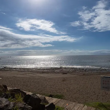 Detached 3-Story Home, Seafront And Central *