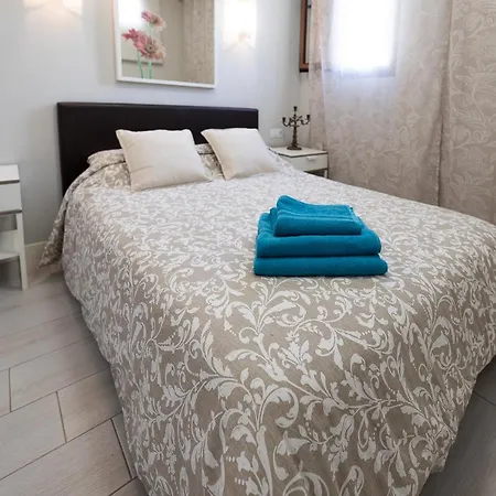 Detached 3-story Home, Seafront And Playa de las Americas (Tenerife)