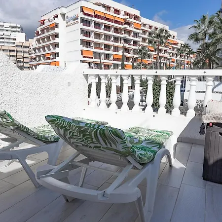Detached 3-story Home, Seafront And * بلايا ذي لاس أميريكاس